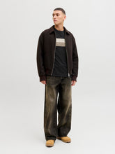 model_shot-front_full