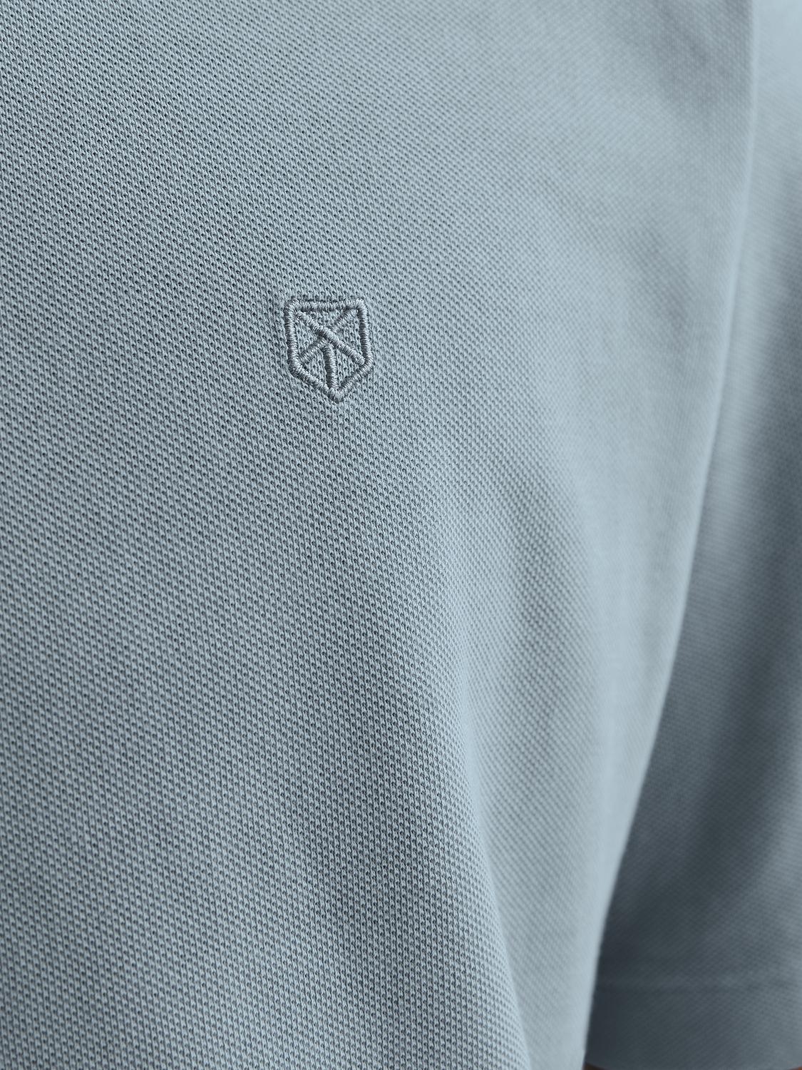 model_shot-detail