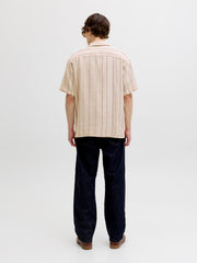 model_shot-back