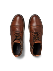 model_shot-front_full