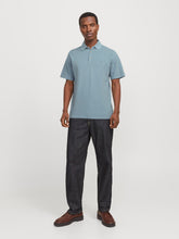 model_shot-front_full