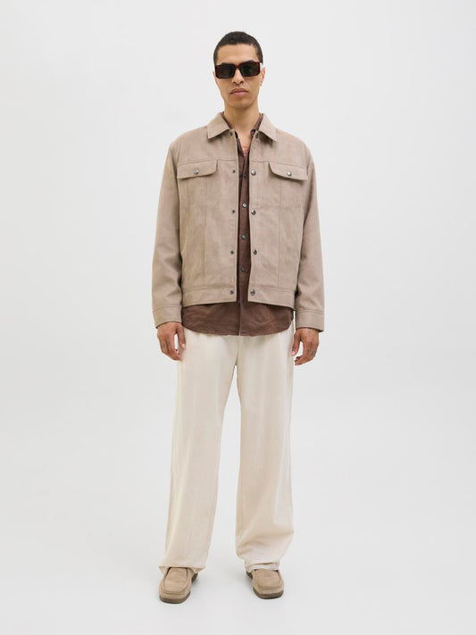 model_shot-front_full
