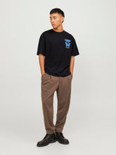 model_shot-front_full