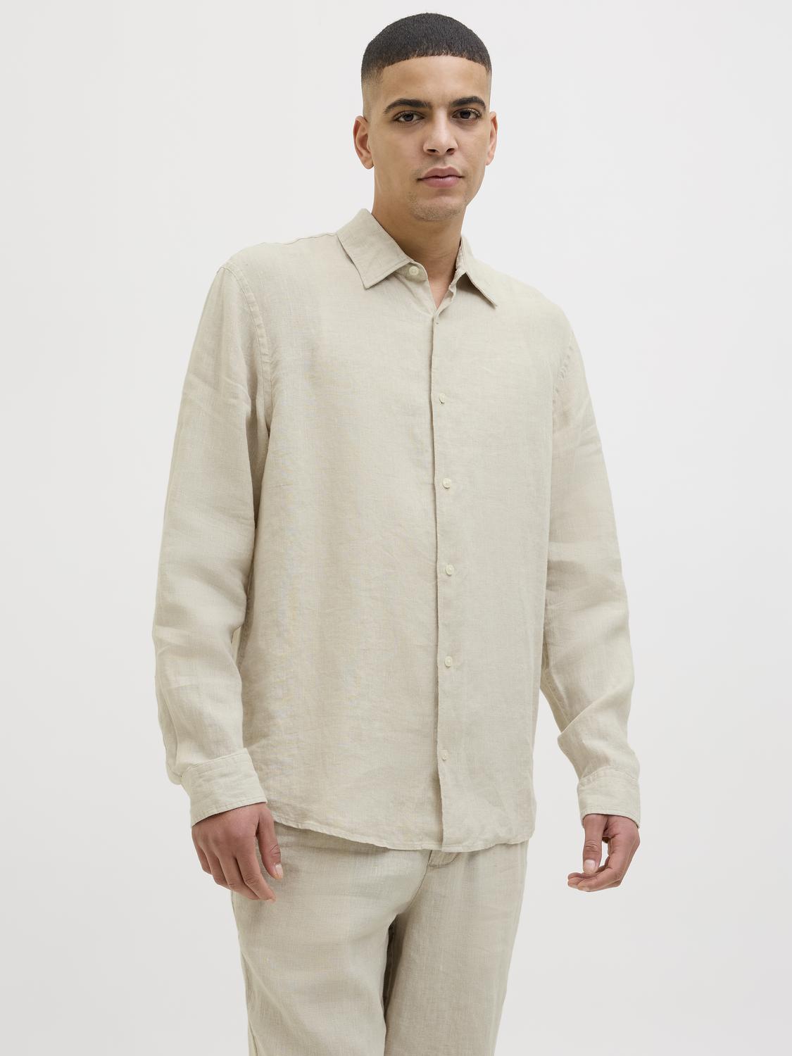 model_shot-front