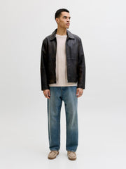 model_shot-front_full