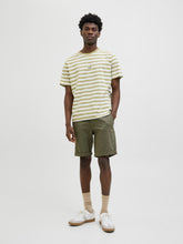 شورت تشينو من JPSTDAVE - أخضر ليشيني غامق