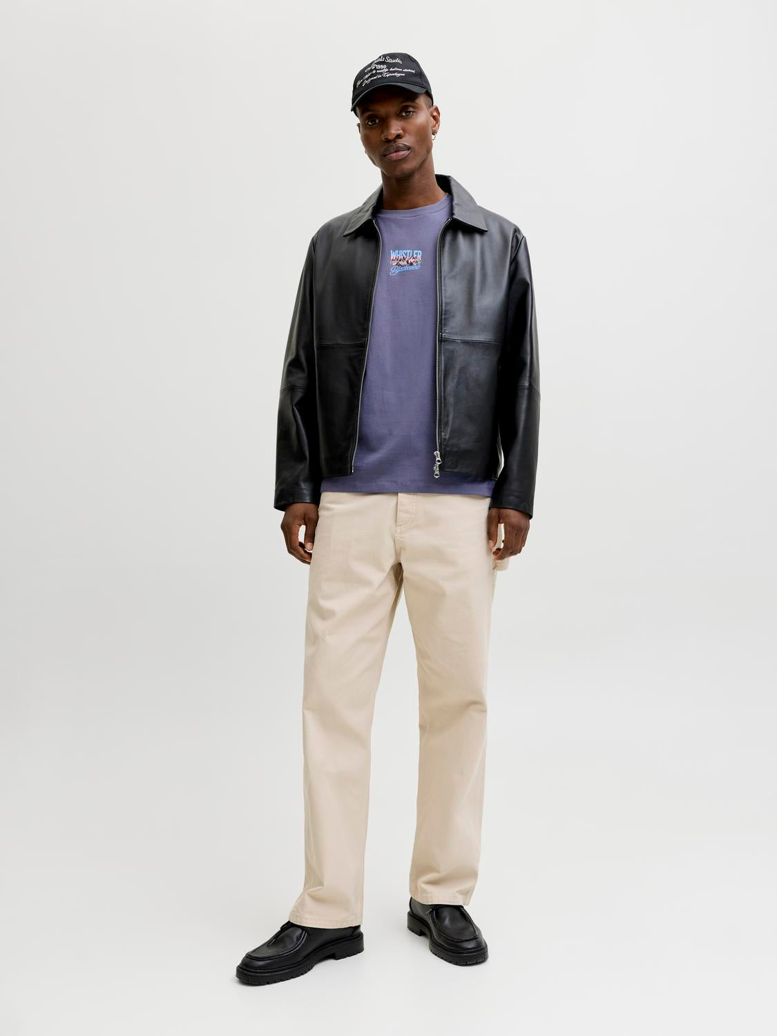 model_shot-front_full