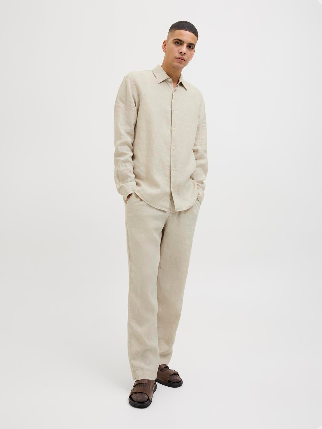 model_shot-front_full