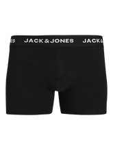 model_shot-front_full