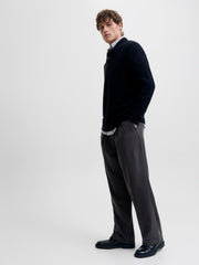model_shot-creative