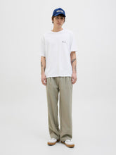 model_shot-front_full