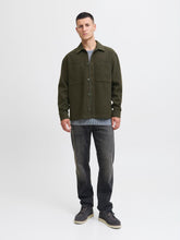 model_shot-front_full