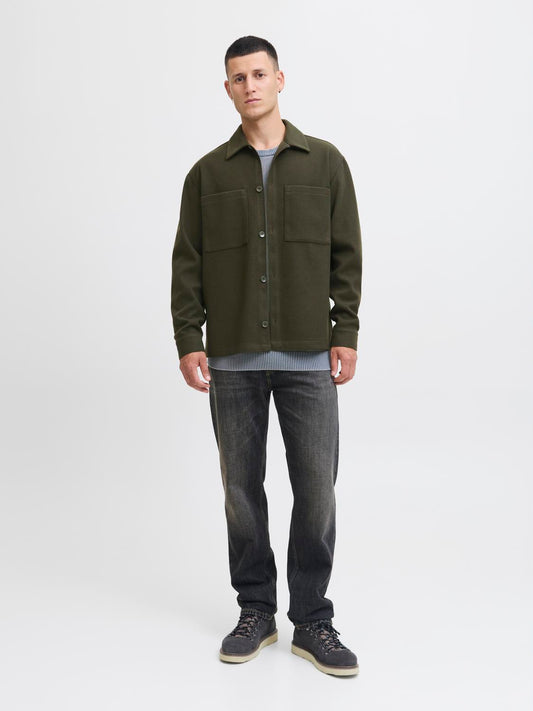 model_shot-front_full