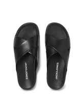 model_shot-front_full