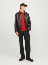 model_shot-front_full