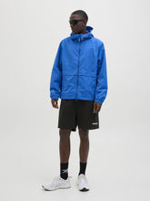 model_shot-front_full