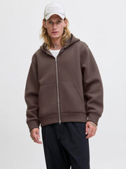 model_shot-front