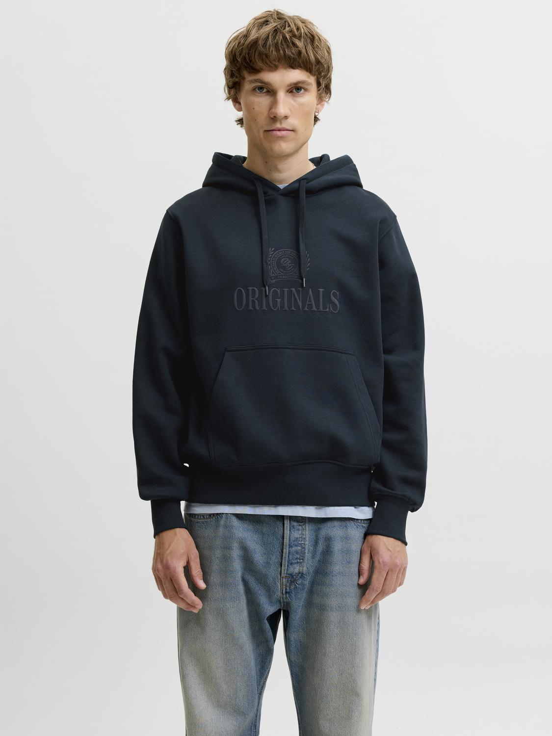 model_shot-front