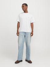 تيشيرت رجالي أبيض أنيق من الأمام – جاك آند جونز