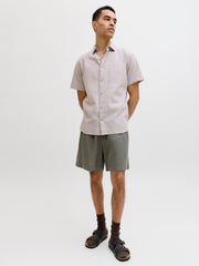 model_shot-creative