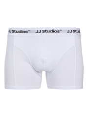 model_shot-front_full