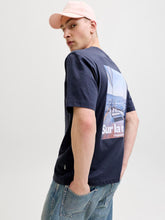 model_shot-creative