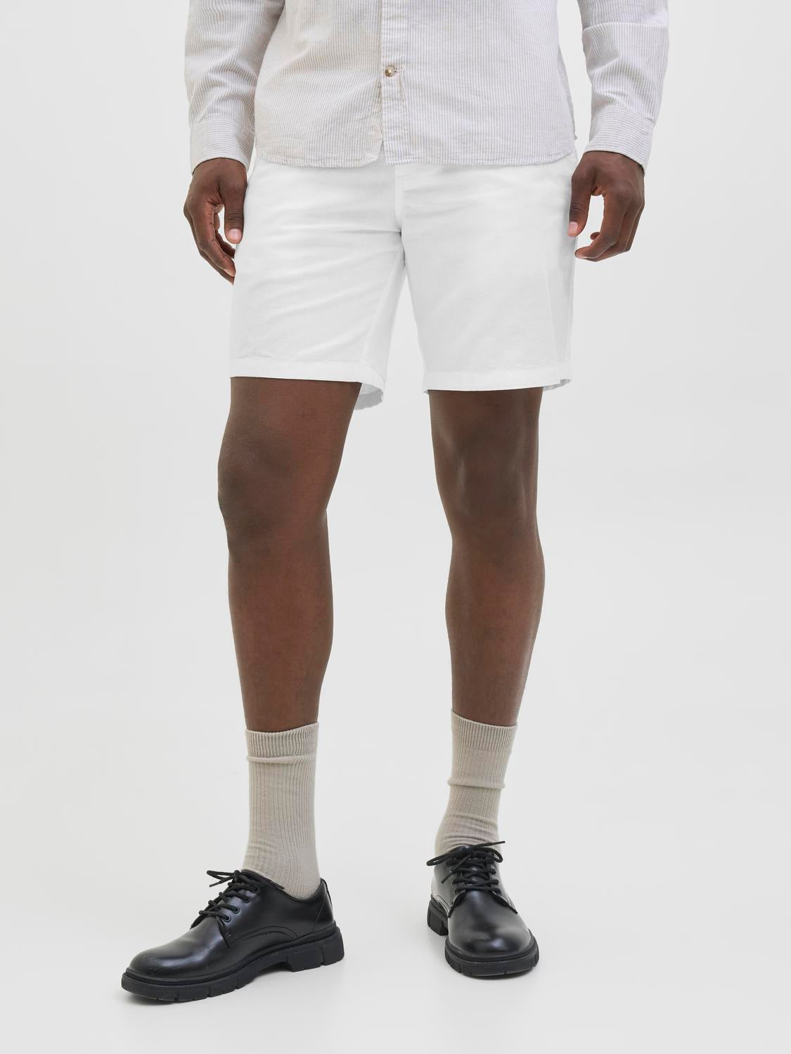 model_shot-front