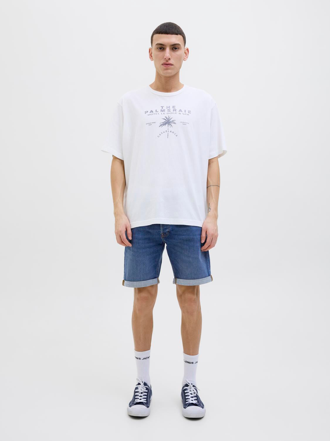 شورت جينز رجالي أزرق دنيم عصري