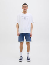 شورت جينز رجالي أزرق دنيم عصري