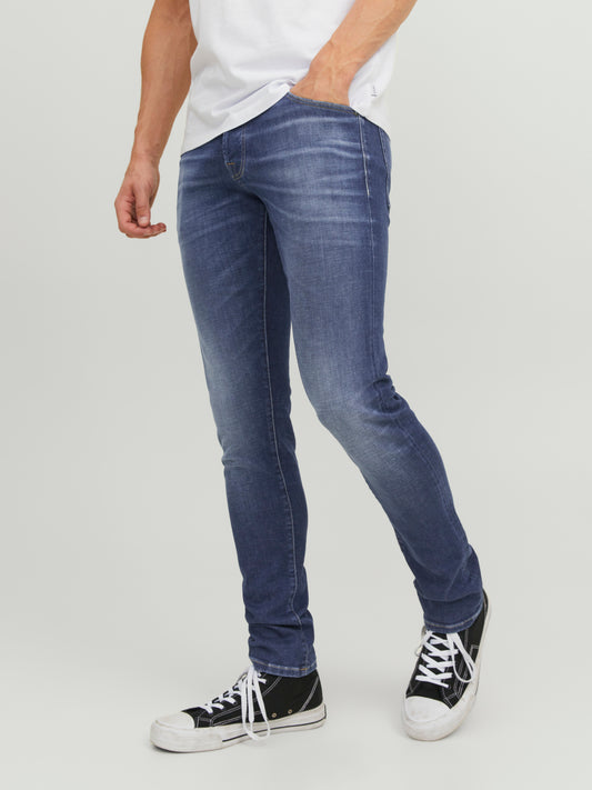 جينز رجالي slim fit أزرق دنيم مع تفاصيل الجيوب والأرجل المستقيمة