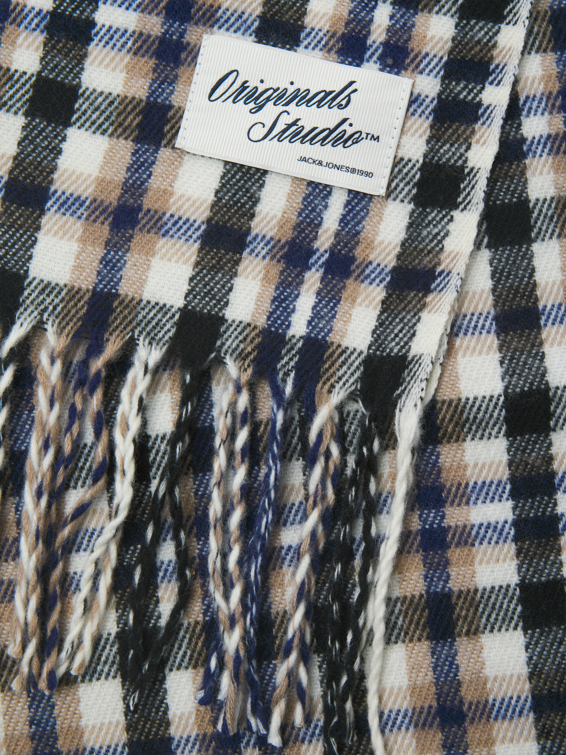pack_shot-detail