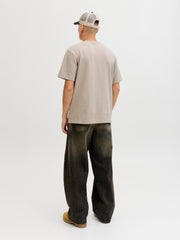 model_shot-back