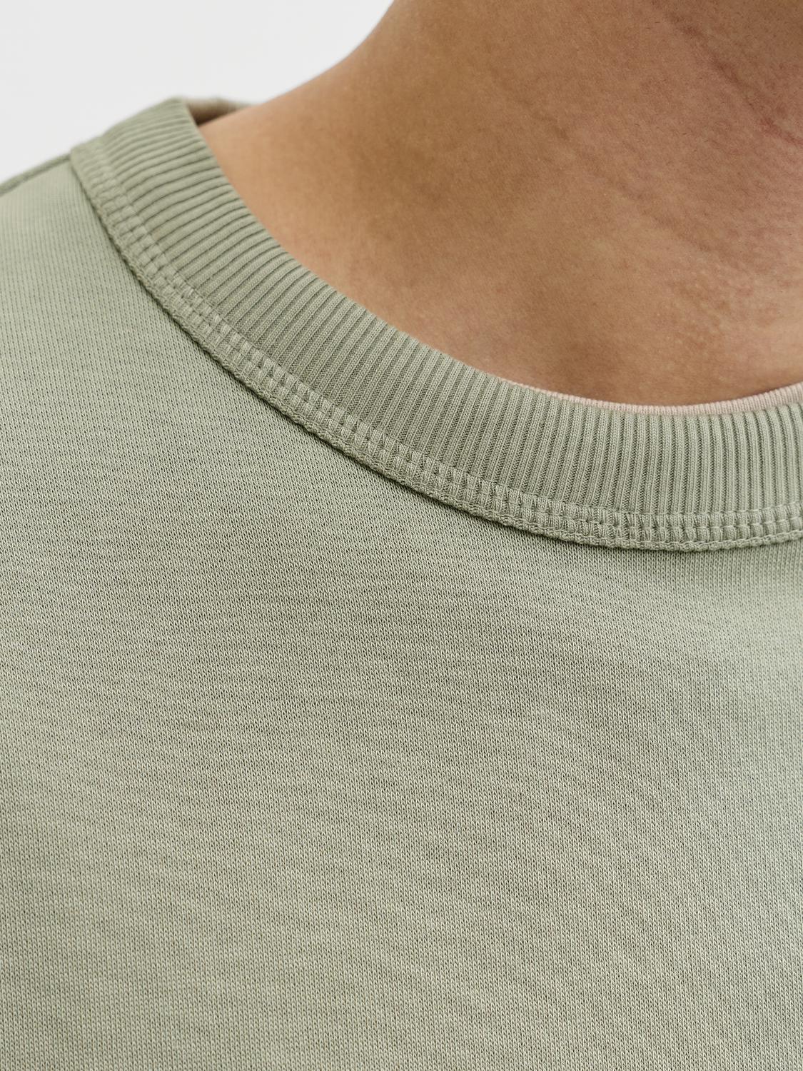 model_shot-detail