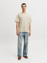 model_shot-front_full