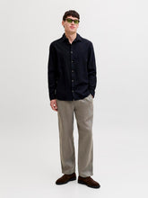 model_shot-front_full