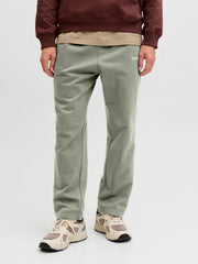 model_shot-front
