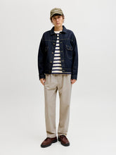 model_shot-front_full