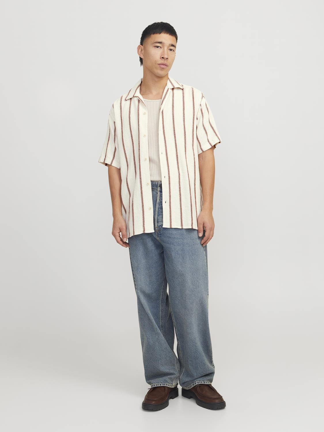 model_shot-front_full