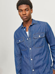 model_shot-creative