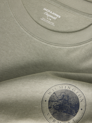 model_shot-detail
