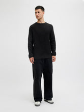 model_shot-front_full