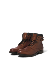 صورة جانبية توضح شكل وتصميم الهاف بوت الرجالي الكلاسيك