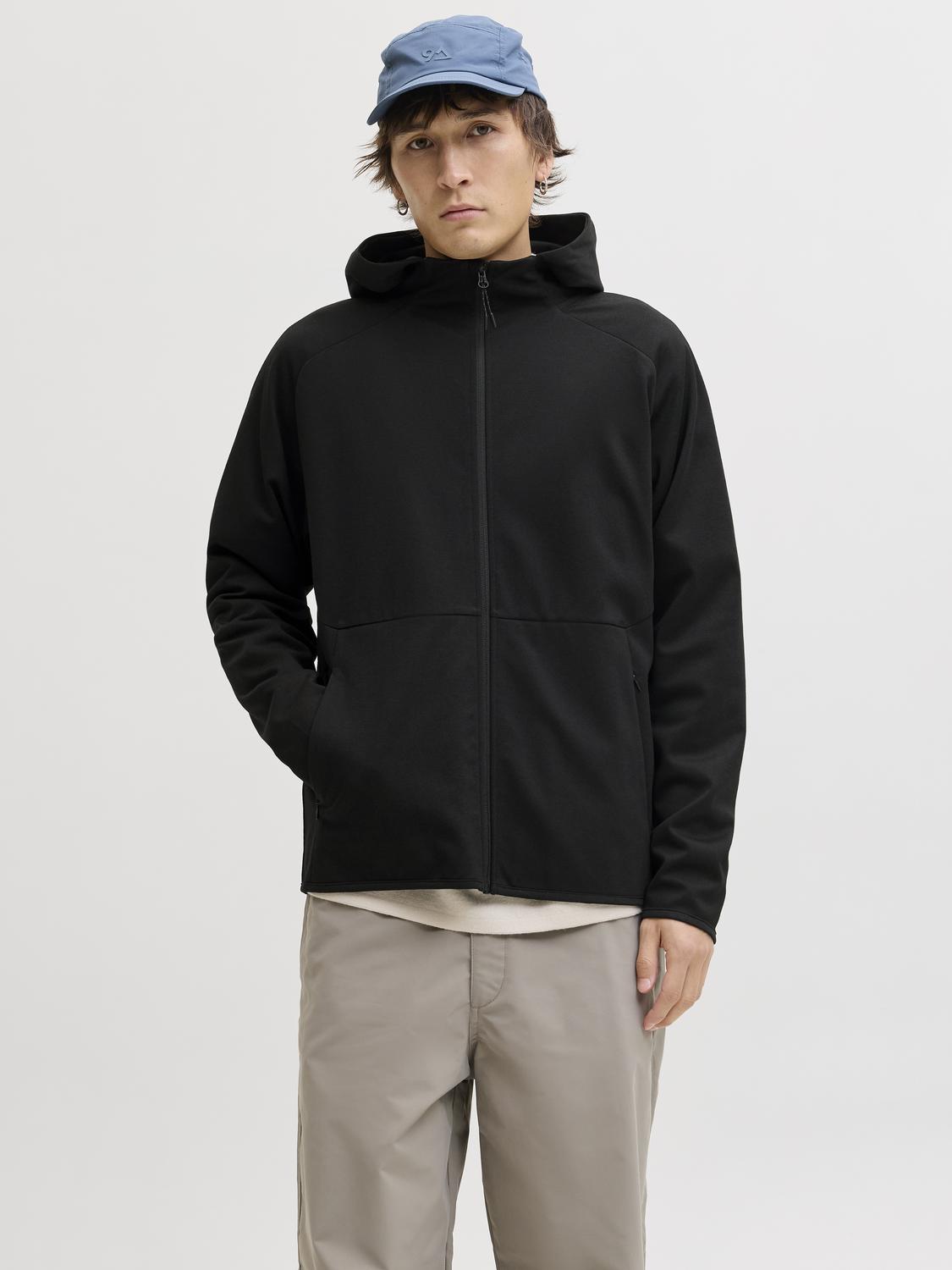 model_shot-front