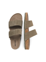 model_shot-front_full