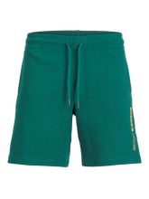 شورت رياضي رجالي صيفي أخضر داكن – صورة أمامية