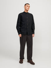 model_shot-front_full