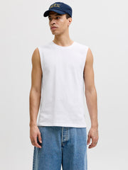 model_shot-front