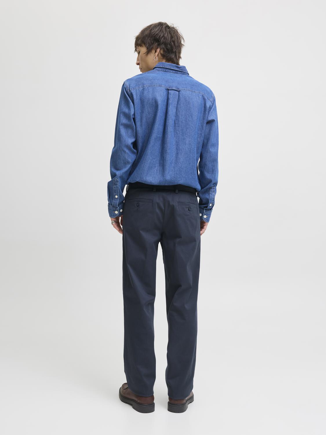 model_shot-back