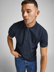 model_shot-creative