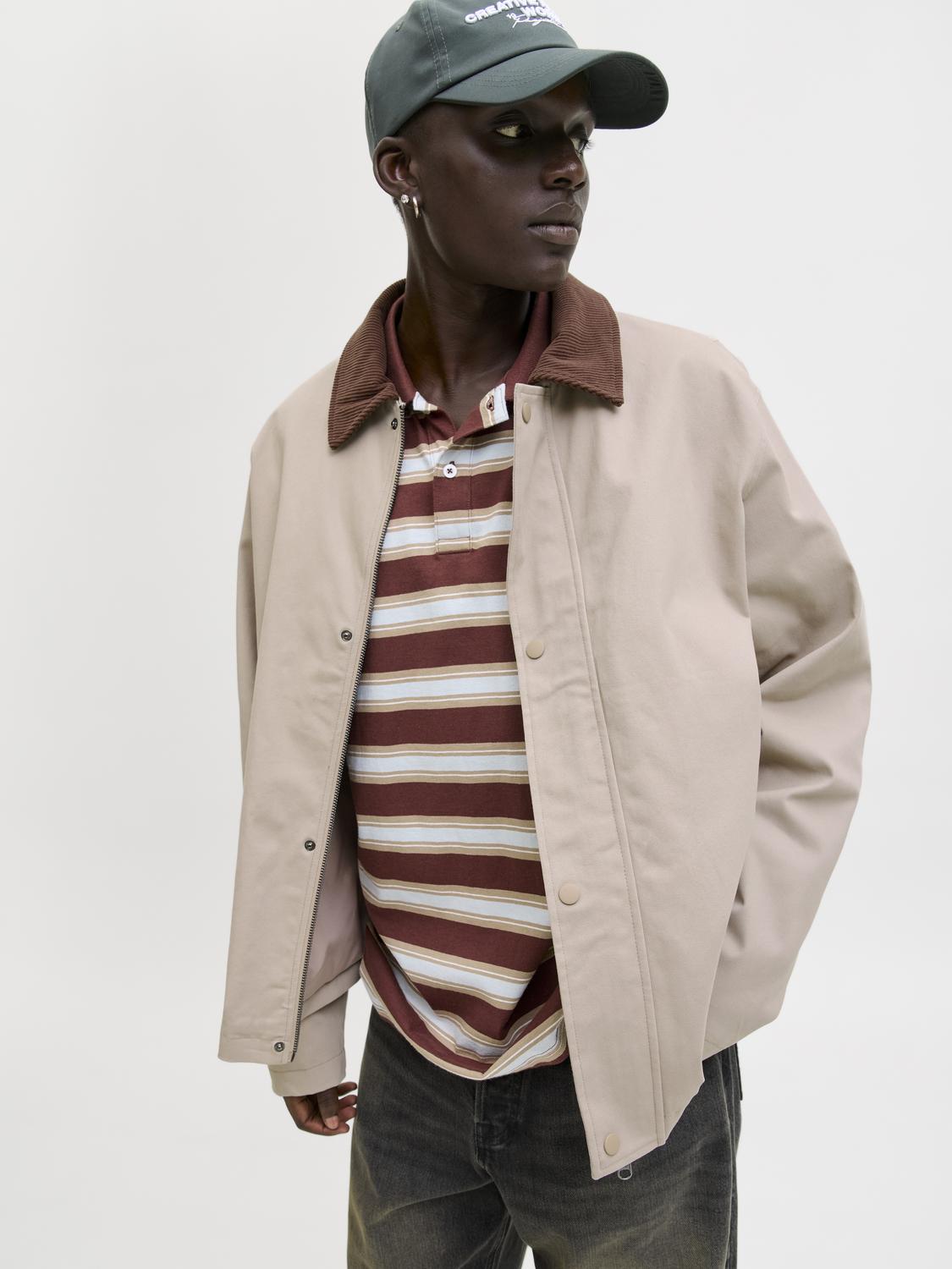 model_shot-creative